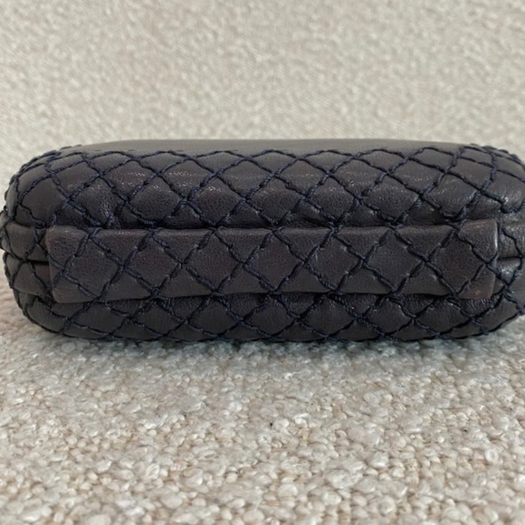 Authentic Bottega Veneta Box Knot Clutch - Picture 6 of 9